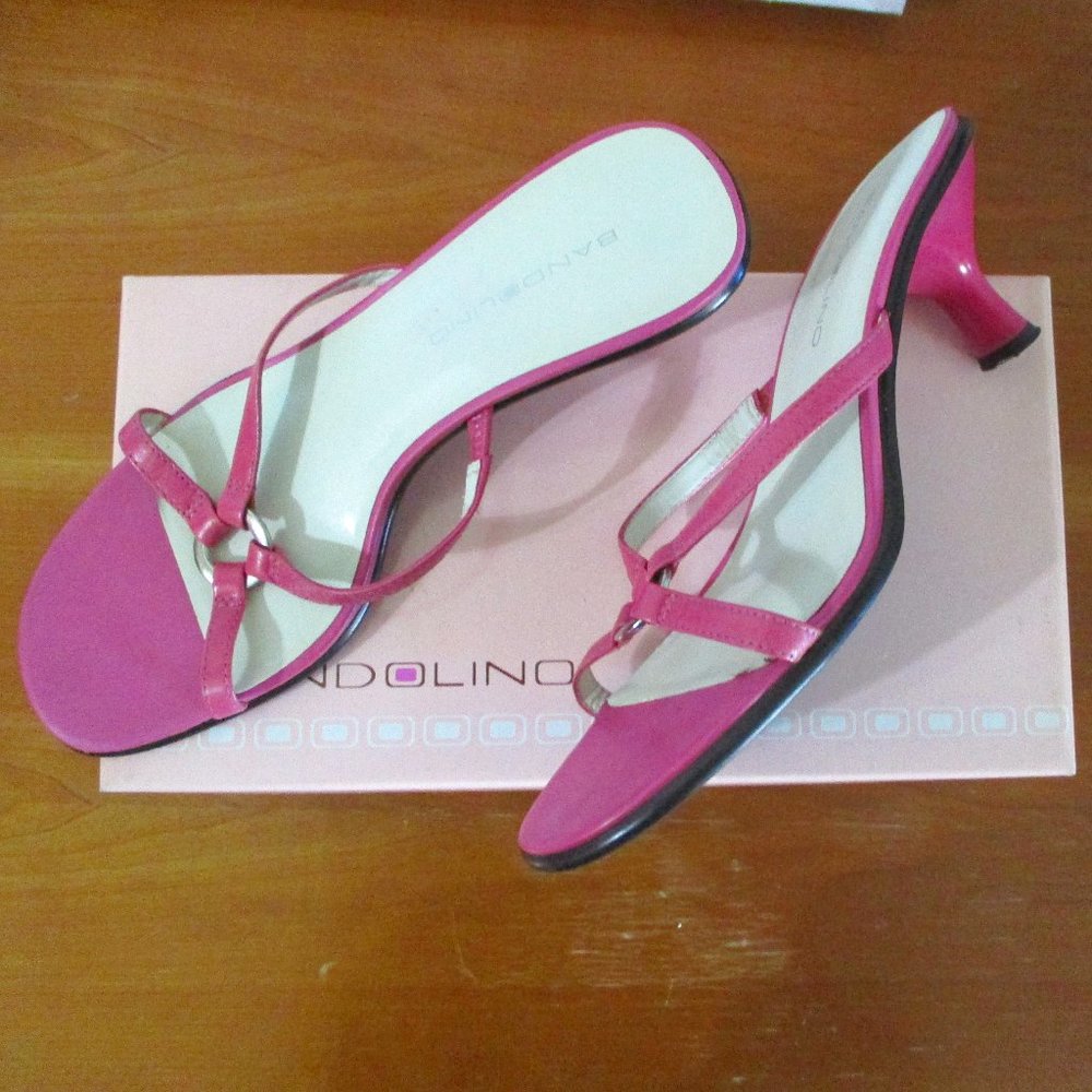Bandolino Pink 2 inch heel sandals 7M